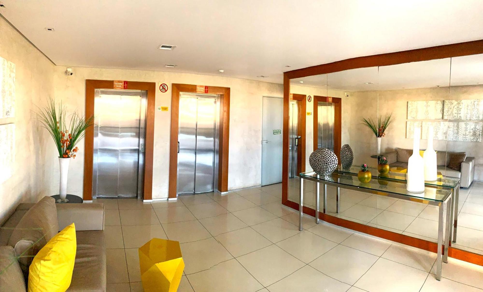 Apartamento 50M Praia- Piscina - Vista Mar - Academia - * Maceio (Alagoas)